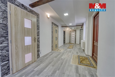 Prodej rodinného domu, 178 m² - 24