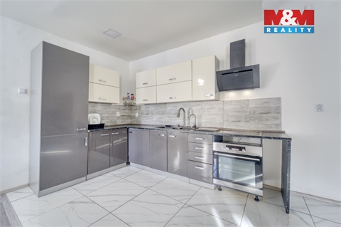 Prodej rodinného domu, 178 m² - 0