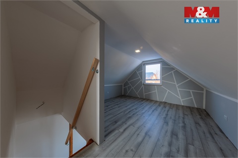 Prodej pozemku, 1 715 m² 8