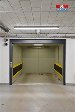 Pronájem parkovacího místa, 13 m² - 2