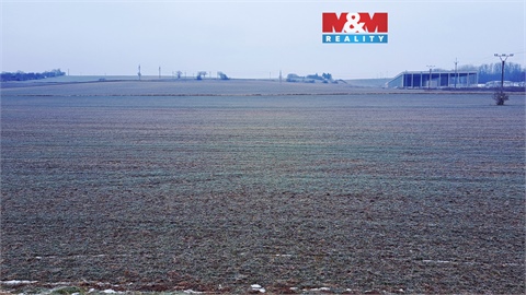 Prodej stavebního pozemku, 3 683 m² 0