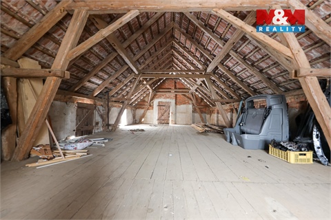 Prodej komerčního objektu, 482 m² 28