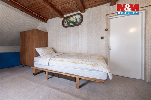 Prodej rodinného domu, 250 m² - 18