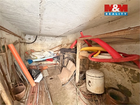 Prodej rodinného domu, 220 m² 8