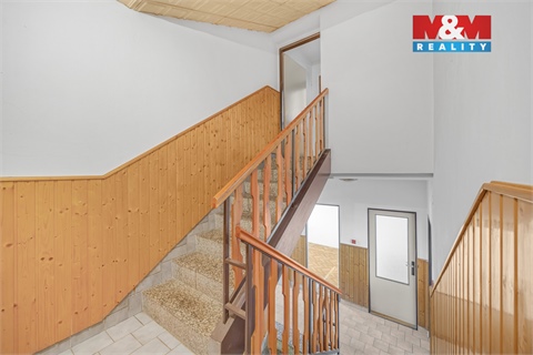 Prodej rodinného domu, 288 m² - 8