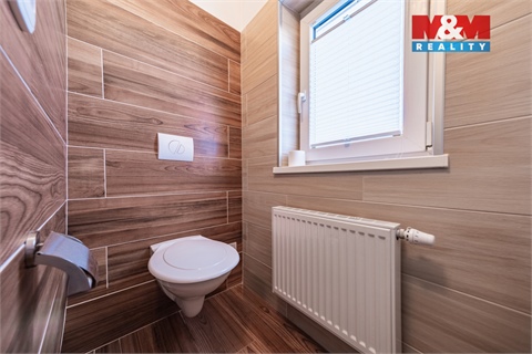 Prodej rodinného domu, 225 m² 8