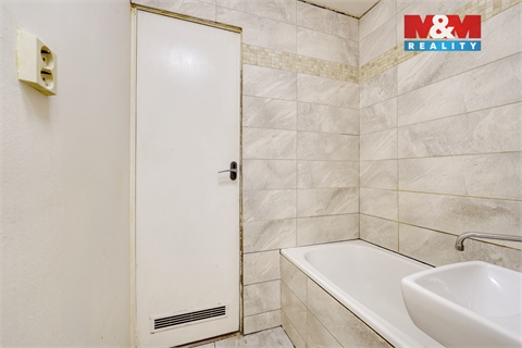 Prodej bytu 1+1, 36 m² 10