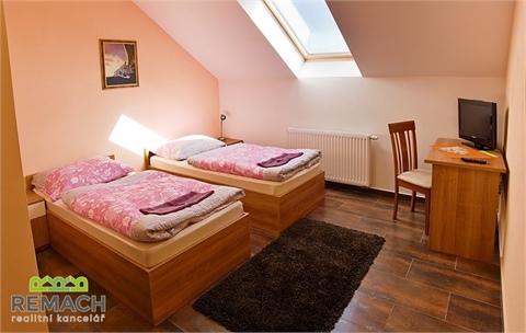 Pronájem bytu 1kk, 25 m² - 0