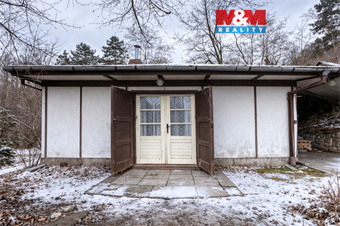 Prodej pozemku, 1 933 m² 0