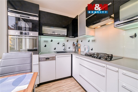 Pronájem bytu 3+1, 61 m² 0