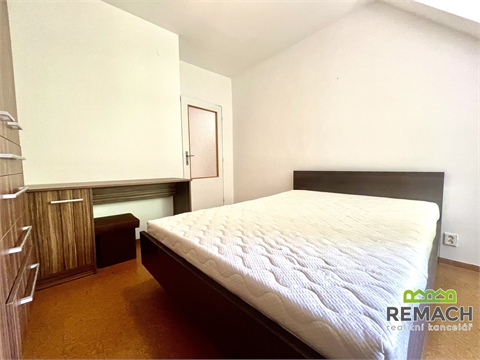 Pronájem bytu 3kk, 90 m² - 10