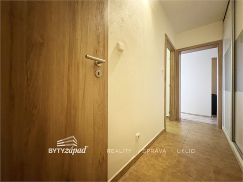 Pronájem bytu 1+1, 42 m² - 4