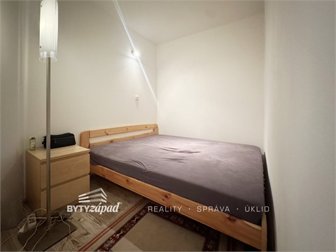 Pronájem bytu 1+1, 42 m² - 2