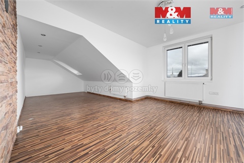 Pronájem bytu 1kk, 43 m² 0