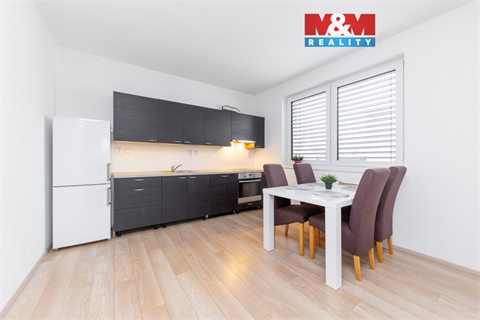 Prodej bytu 3kk, 76 m² 0