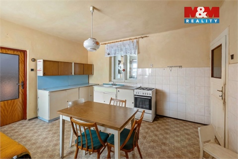 Prodej rodinného domu, 200 m² - 12