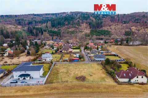 Prodej stavebního pozemku, 1 263 m² 0