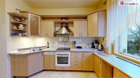 Prodej rodinného domu, 270 m² 0