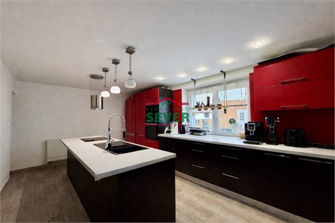 Prodej rodinného domu, 208 m² - 0