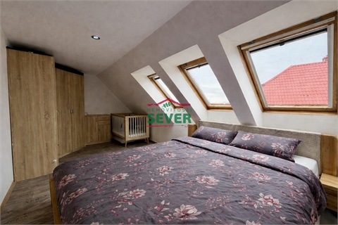 Prodej rodinného domu, 208 m² 4