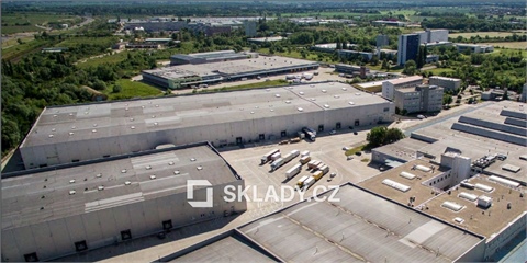 Pronájem skladu / haly, 390 m² - 2