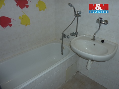 Pronájem bytu 1+1, 63 m² - 4