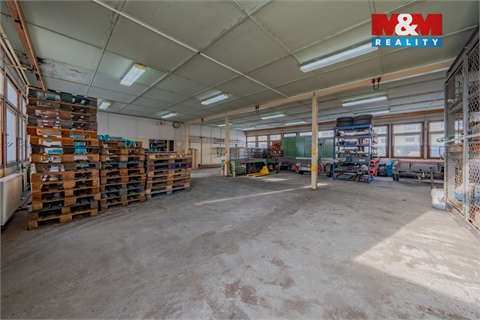 Prodej výrobního objektu, 1 240 m² 12