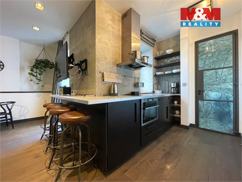 Pronájem bytu 2kk, 92 m² 10