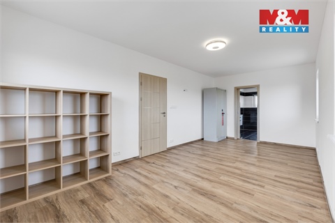 Prodej rodinného domu, 188 m² - 12