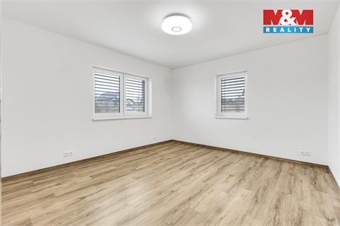 Prodej rodinného domu, 188 m² 14