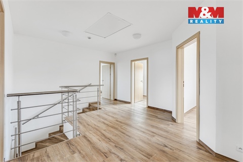 Prodej rodinného domu, 188 m² - 16