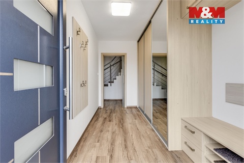 Prodej rodinného domu, 188 m² 16