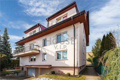 Prodej bytu 3kk, 73 m² 24