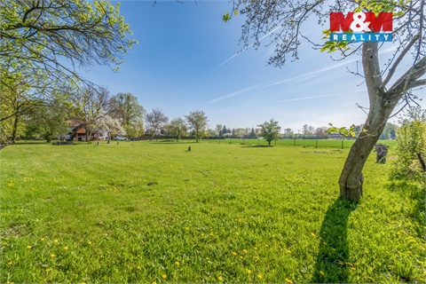 Prodej stavebního pozemku, 1 300 m² 10