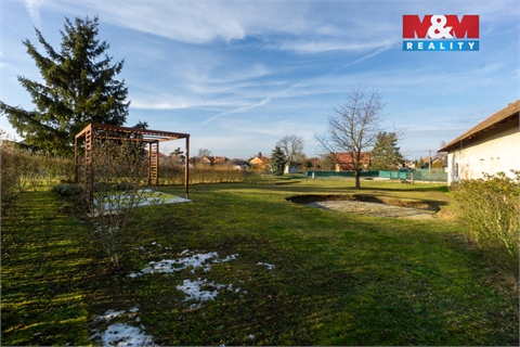 Prodej stavebního pozemku, 1 064 m² 12