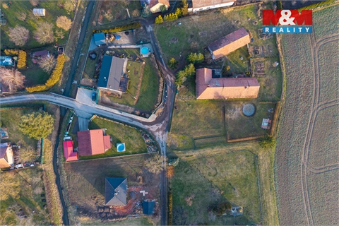 Prodej stavebního pozemku, 1 064 m² 2