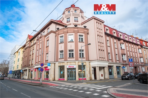 Pronájem kanceláře, 99 m² 0