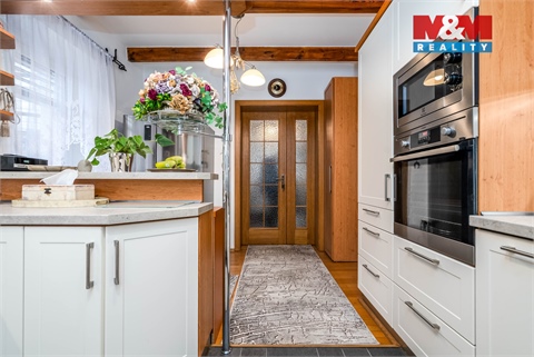 Prodej rodinného domu, 220 m² - 2