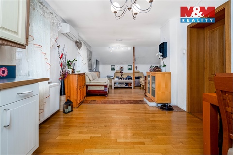 Prodej rodinného domu, 220 m² 16