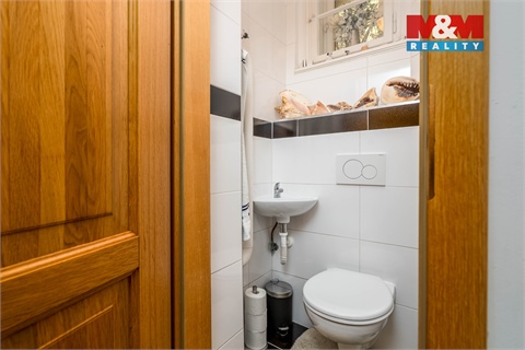 Prodej rodinného domu, 220 m² 10