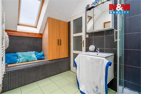 Prodej rodinného domu, 220 m² - 20