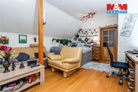 Prodej rodinného domu, 220 m² - 18