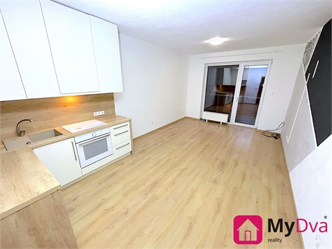 Pronájem bytu 3kk, 63 m² - 0