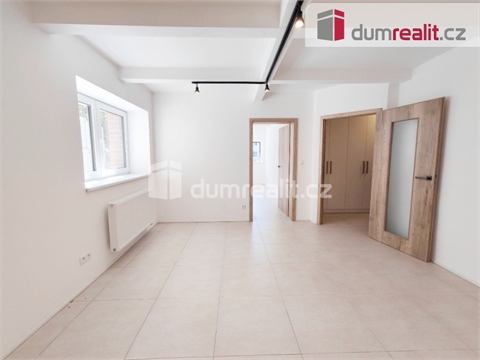 Pronájem bytu 2kk, 68 m² 2