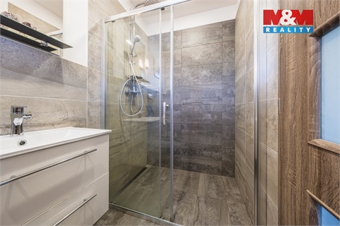 Prodej rodinného domu, 107 m² - 8