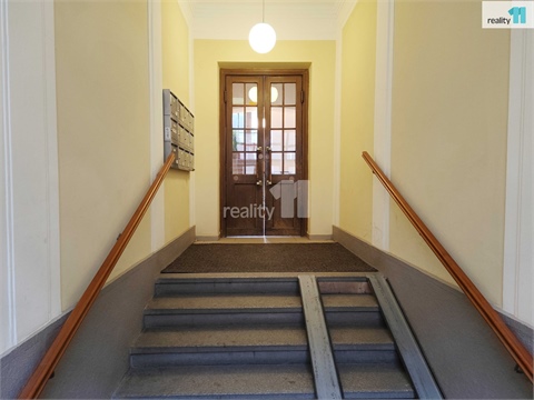 Pronájem bytu 2kk, 52 m² - 22