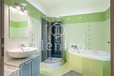 Prodej rodinného domu, 84 m² 24