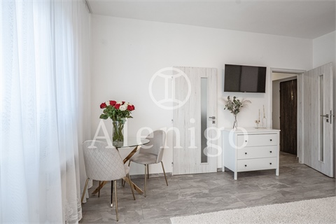 Prodej bytu 2kk, 58 m² - 2