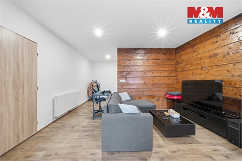 Prodej komerčního objektu, 791 m² 14