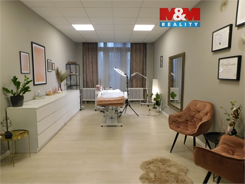 Pronájem obchodních prostor, 28 m² 0